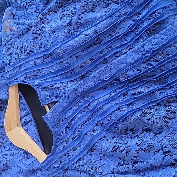 BCBG MaxAzria Royal Blue Kiran sz 0 Lace Mini Dress - Picture 3 of 8